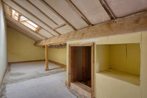 Loft Room- click for photo gallery